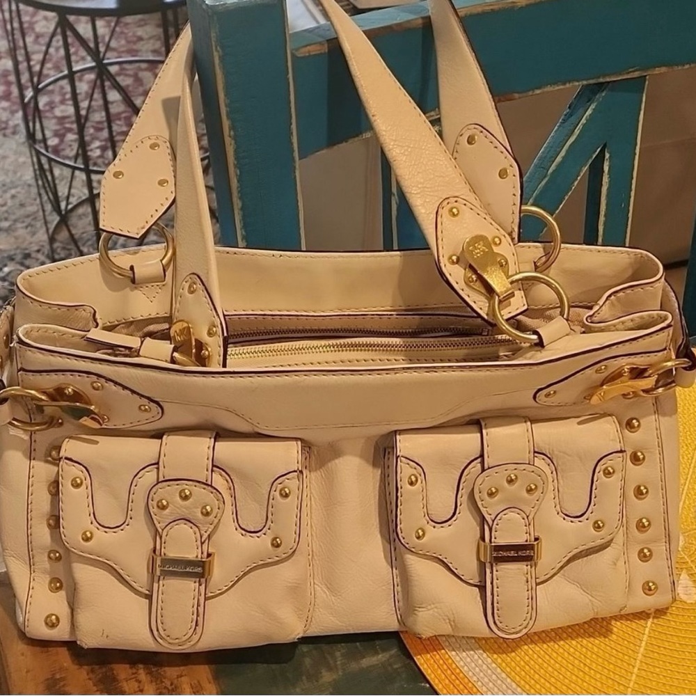 Michael Kors bag and wallet